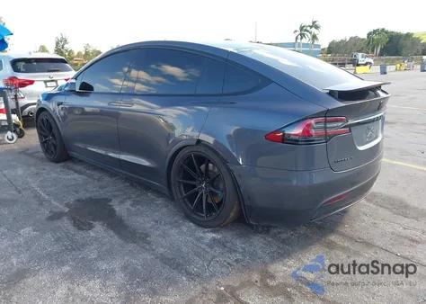 2018 Tesla Model X 100D/75D/P100D из США, поврежденный, VIN 5YJXCBE24JF142771